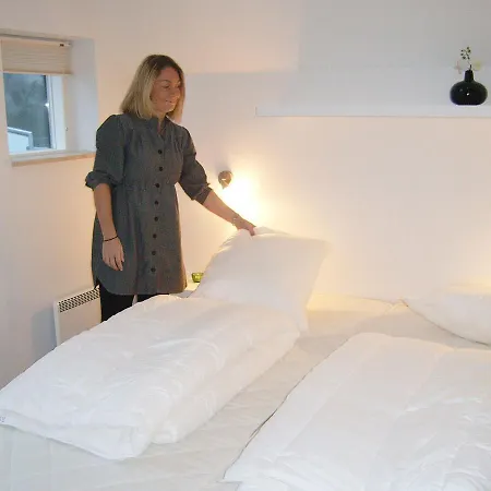 Two-bedroom Holiday In Vaeggerlose 15 Bøtø By